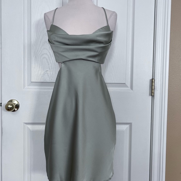 Princess Polly jemma mini dress sage - Picture 7 of 11